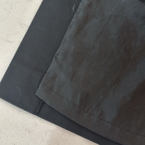 Ann Taylor Loft 
lined black skirt – excellent condition
Size 2 - Picture 5 of 5